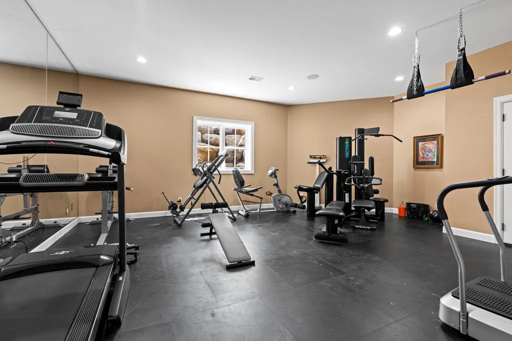 329 W Circle Drive North Muskegon City MI 49445