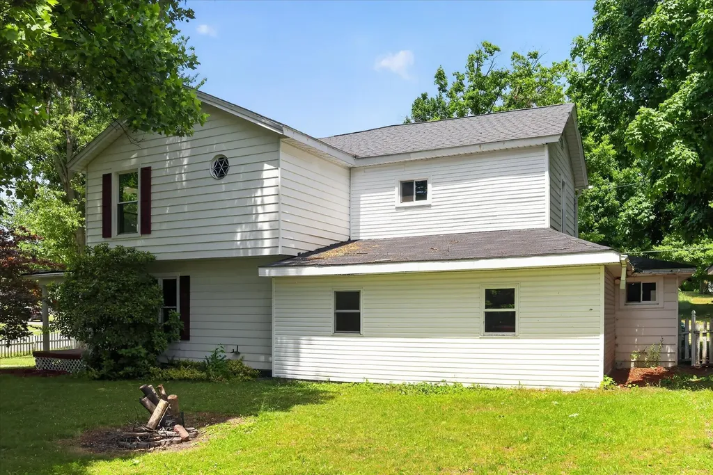 282 Liberty Street Ionia Township MI 48860
