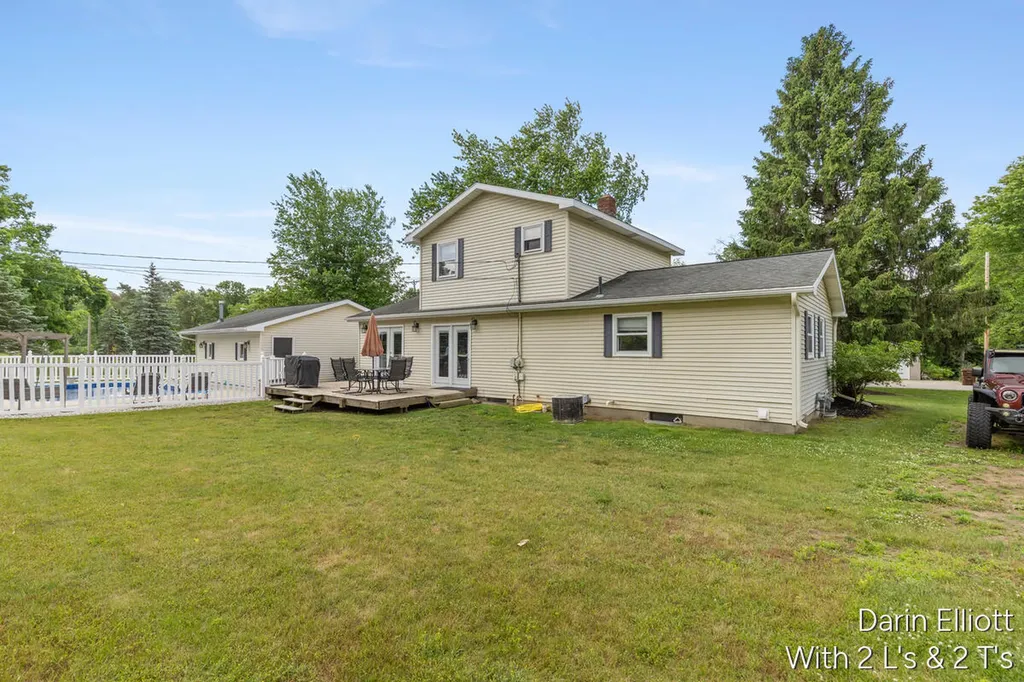 338 Lynn Avenue Ionia Township MI 48846