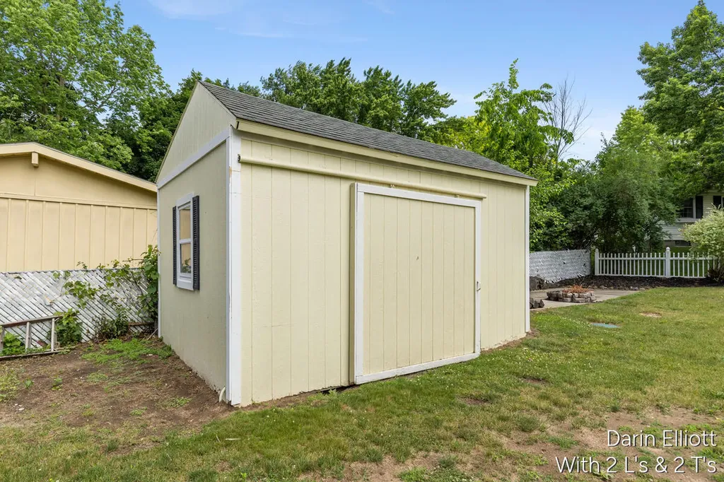 338 Lynn Avenue Ionia Township MI 48846