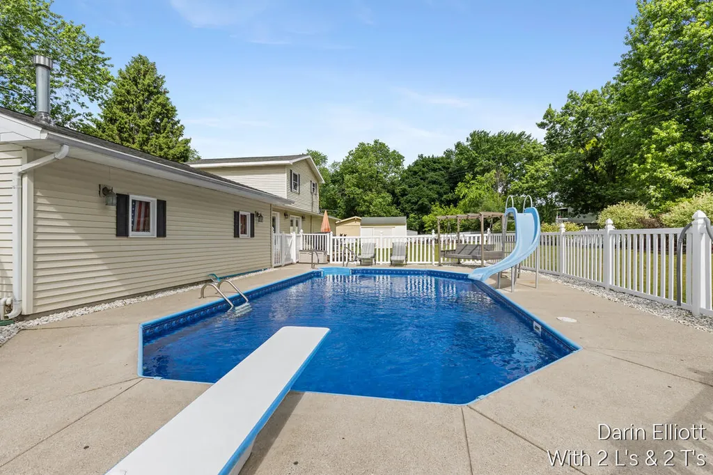 338 Lynn Avenue Ionia Township MI 48846