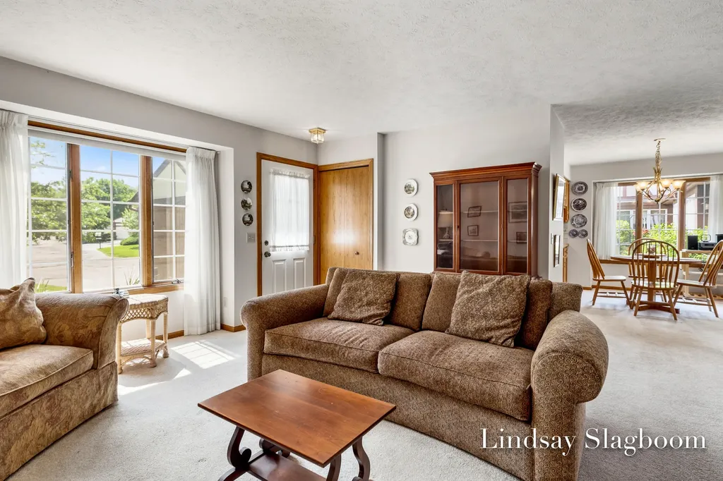 2201 Radcliff Circle SE Grand Rapids City MI 49546