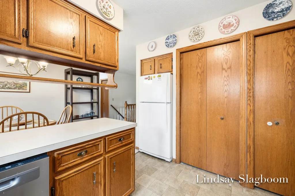 2201 Radcliff Circle SE Grand Rapids City MI 49546