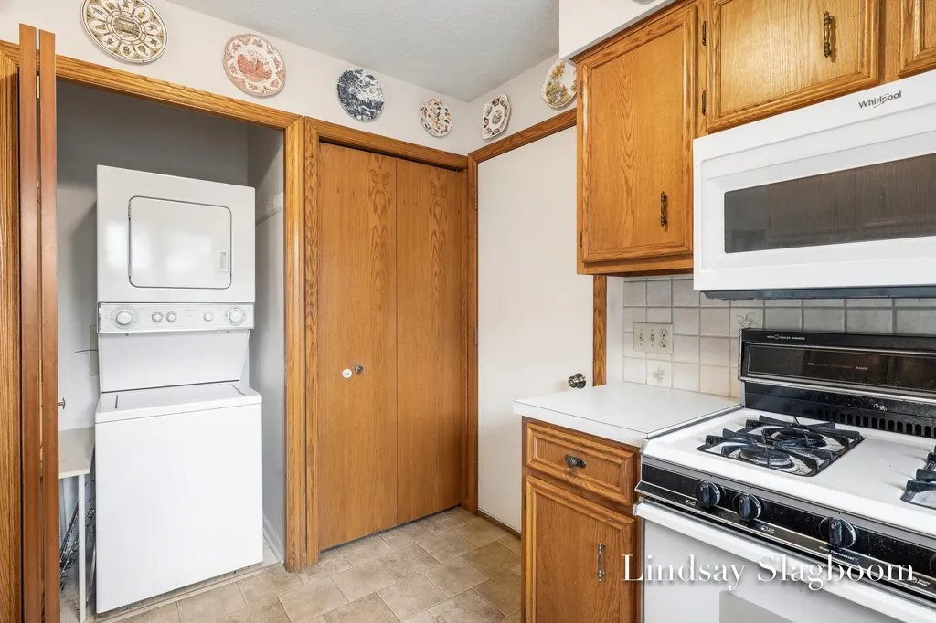2201 Radcliff Circle SE Grand Rapids City MI 49546