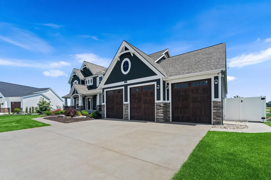 4738 Harkemas Creek Drive Park Township MI 49424