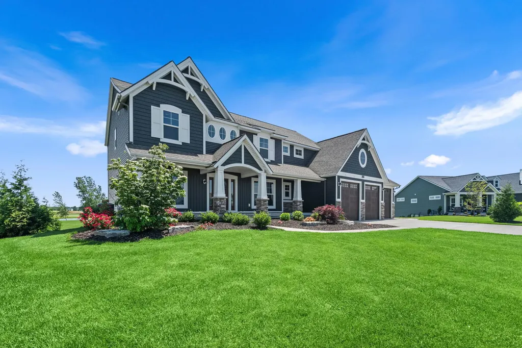 4738 Harkemas Creek Drive Park Township MI 49424