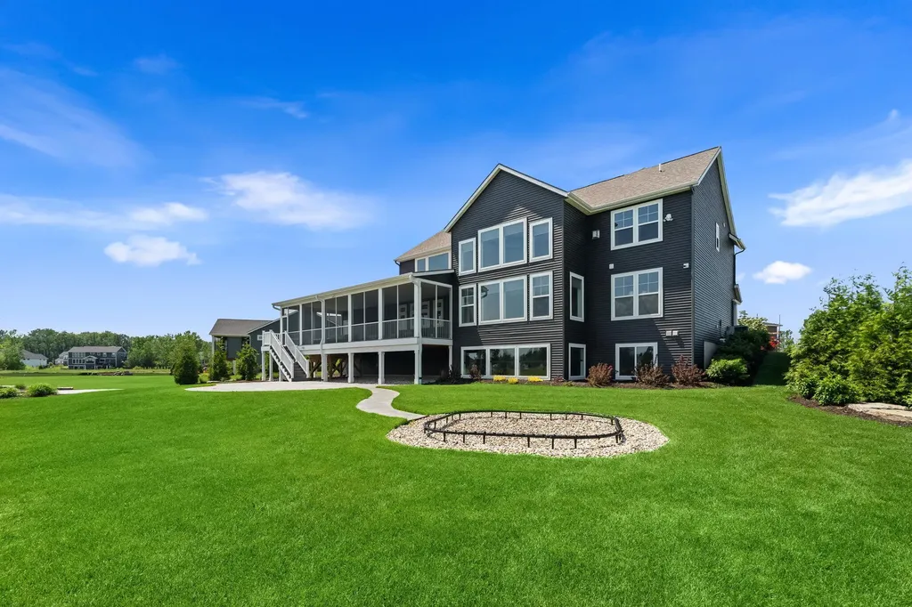 4738 Harkemas Creek Drive Park Township MI 49424
