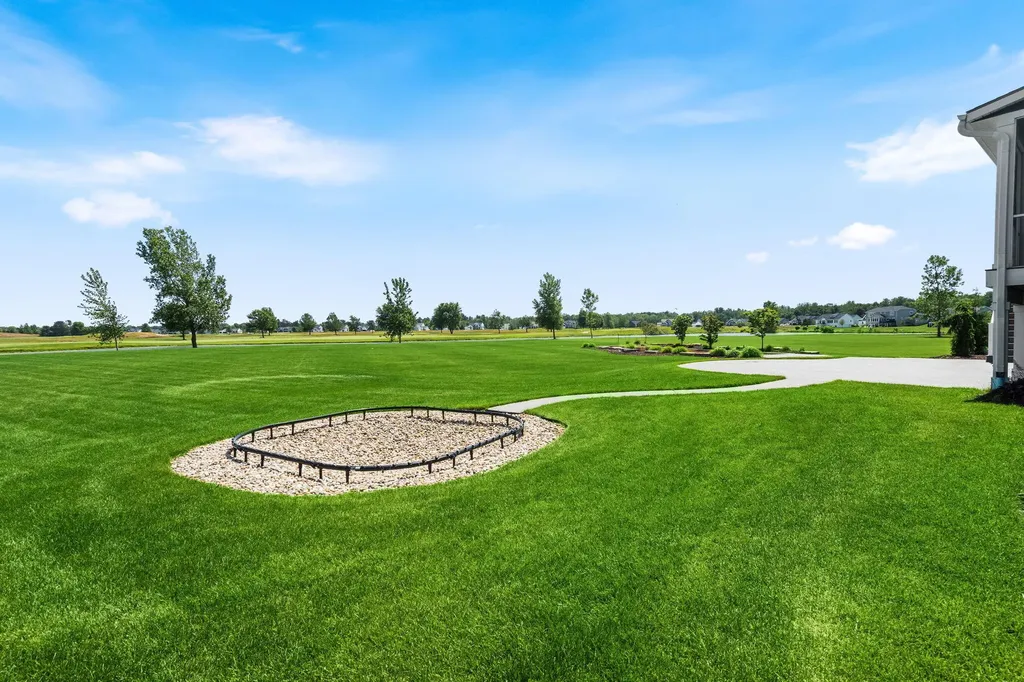 4738 Harkemas Creek Drive Park Township MI 49424