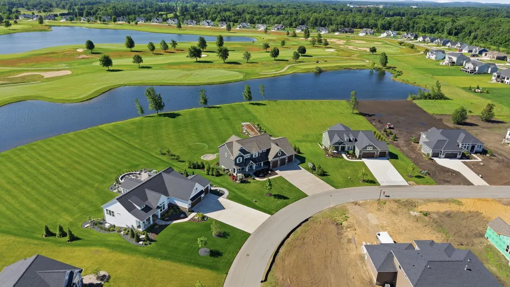 4738 Harkemas Creek Drive Park Township MI 49424