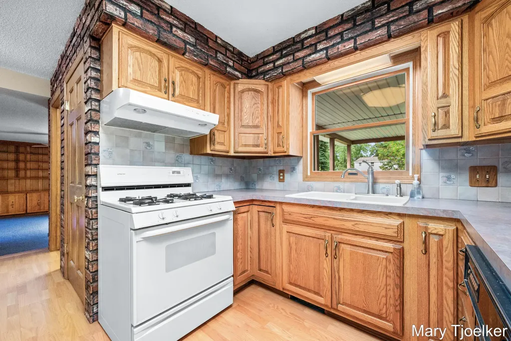 6155 Blythefield Avenue NE Plainfield Charter Township MI 49341