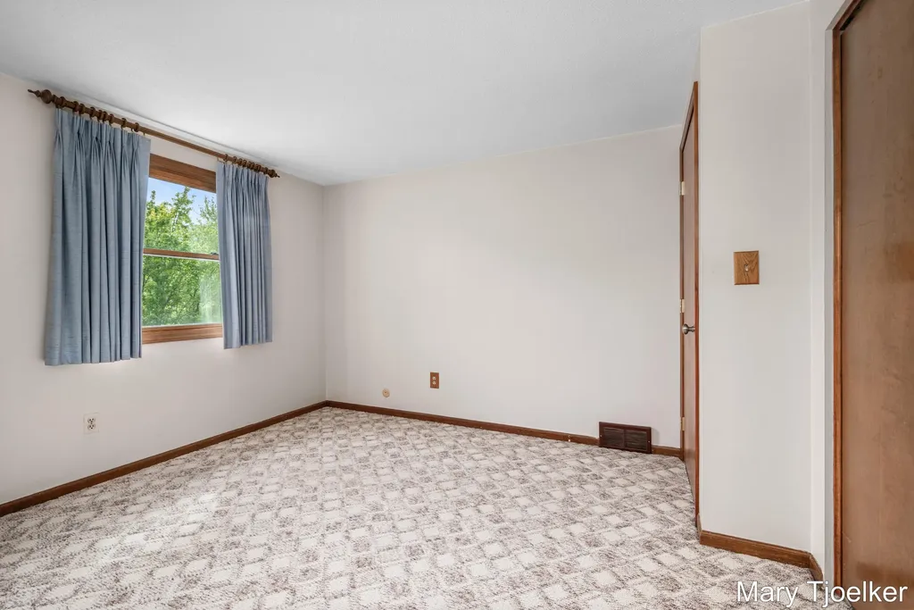6155 Blythefield Avenue NE Plainfield Charter Township MI 49341