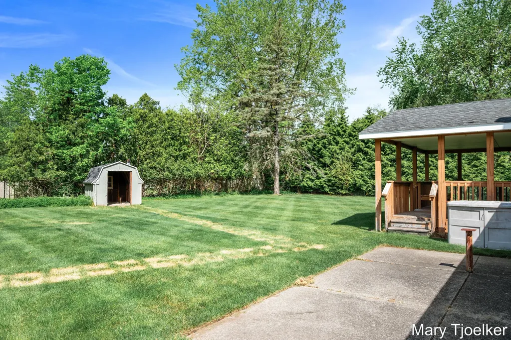 6155 Blythefield Avenue NE Plainfield Charter Township MI 49341