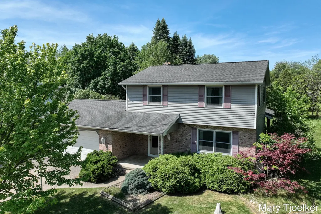 6155 Blythefield Avenue NE Plainfield Charter Township MI 49341