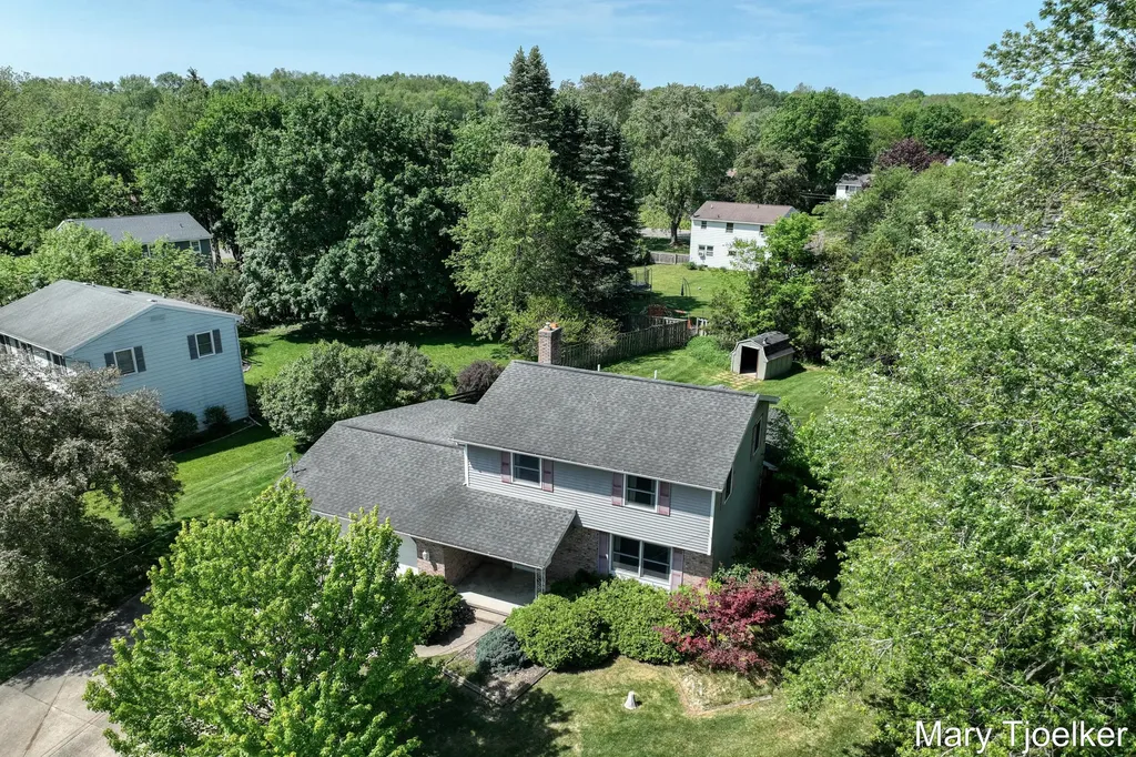 6155 Blythefield Avenue NE Plainfield Charter Township MI 49341