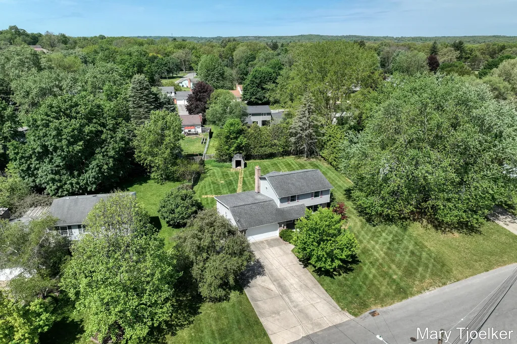 6155 Blythefield Avenue NE Plainfield Charter Township MI 49341