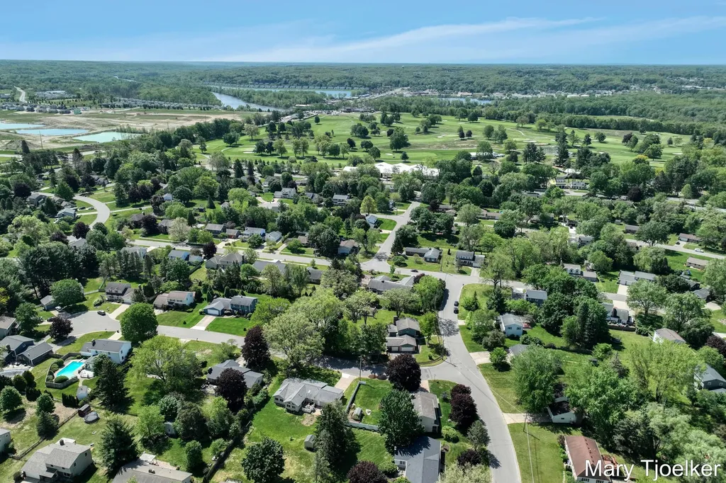 6155 Blythefield Avenue NE Plainfield Charter Township MI 49341
