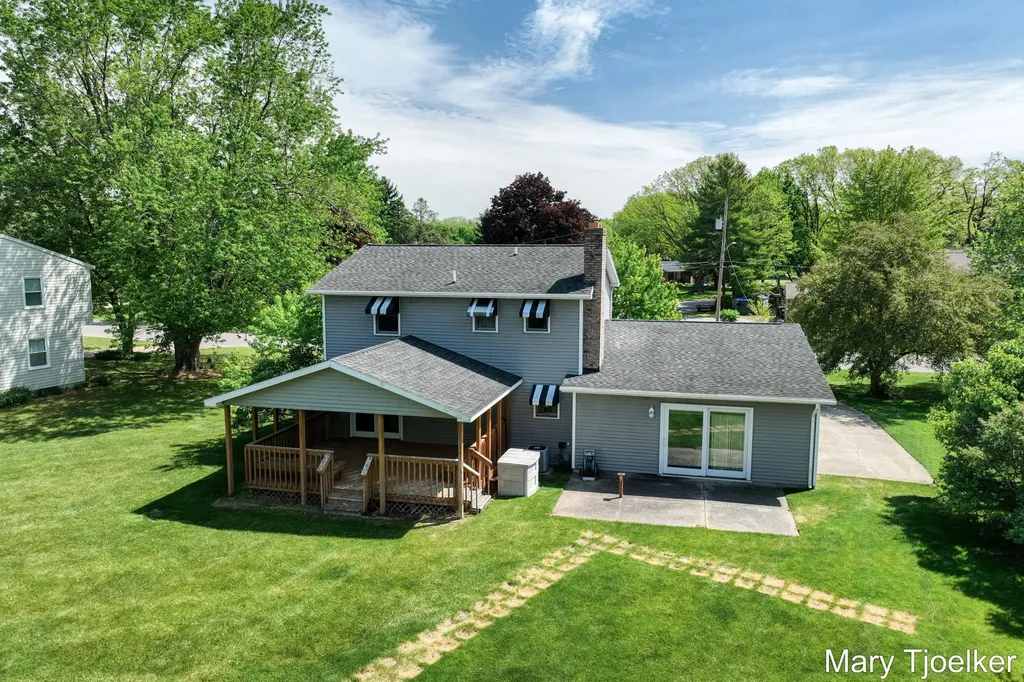 6155 Blythefield Avenue NE Plainfield Charter Township MI 49341