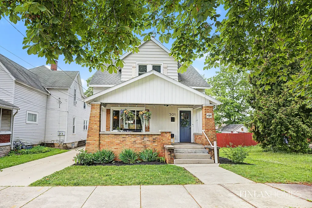 501 Emerald Avenue NE Grand Rapids City MI 49503