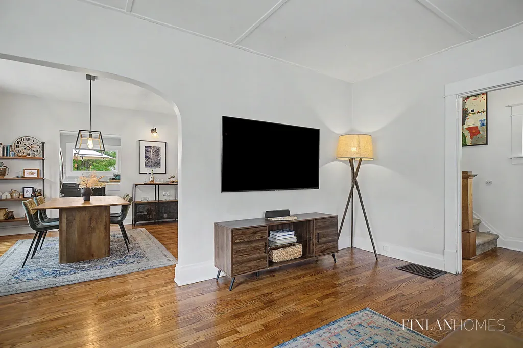 501 Emerald Avenue NE Grand Rapids City MI 49503