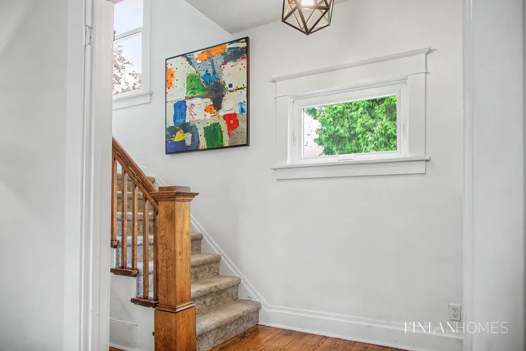 501 Emerald Avenue NE Grand Rapids City MI 49503