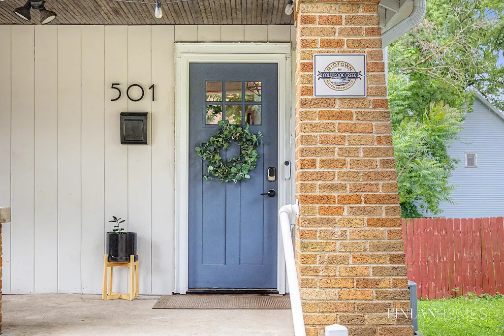 501 Emerald Avenue NE Grand Rapids City MI 49503