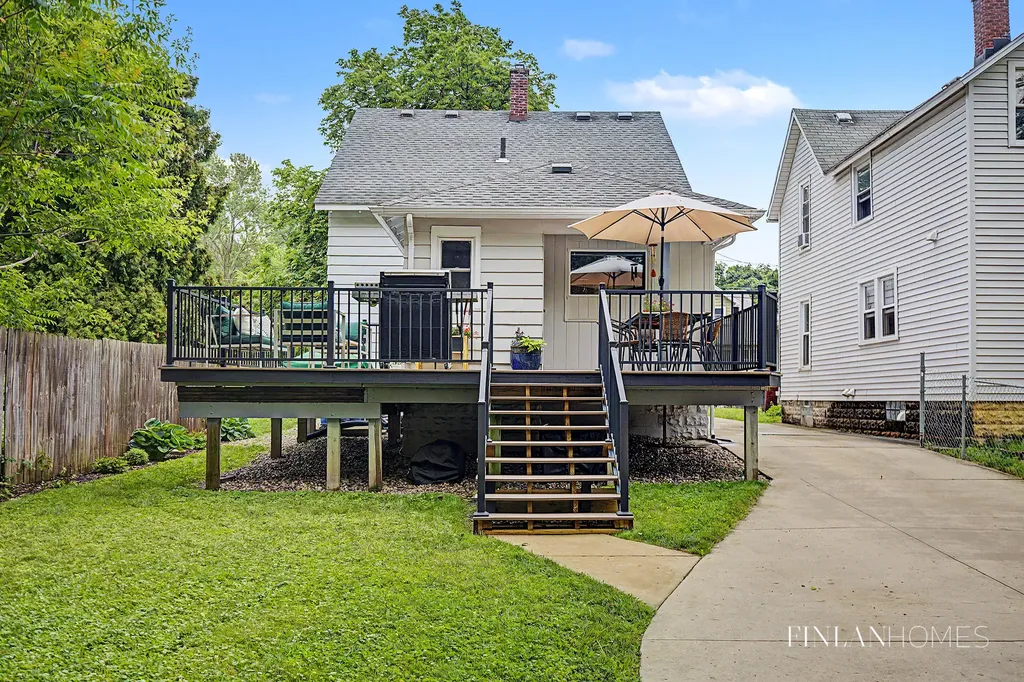 501 Emerald Avenue NE Grand Rapids City MI 49503