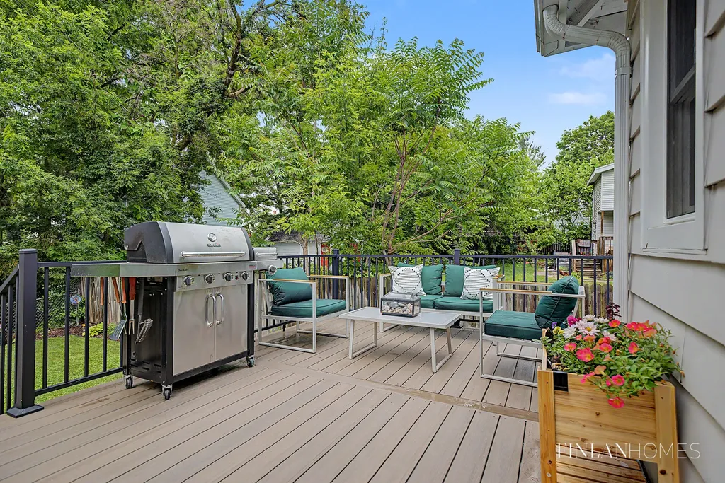 501 Emerald Avenue NE Grand Rapids City MI 49503