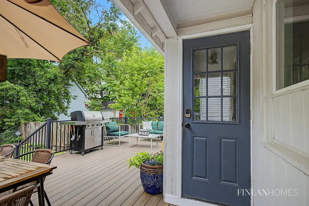 501 Emerald Avenue NE Grand Rapids City MI 49503