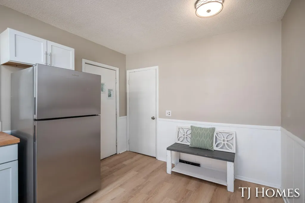 926 Emerson Avenue Muskegon City MI 49442