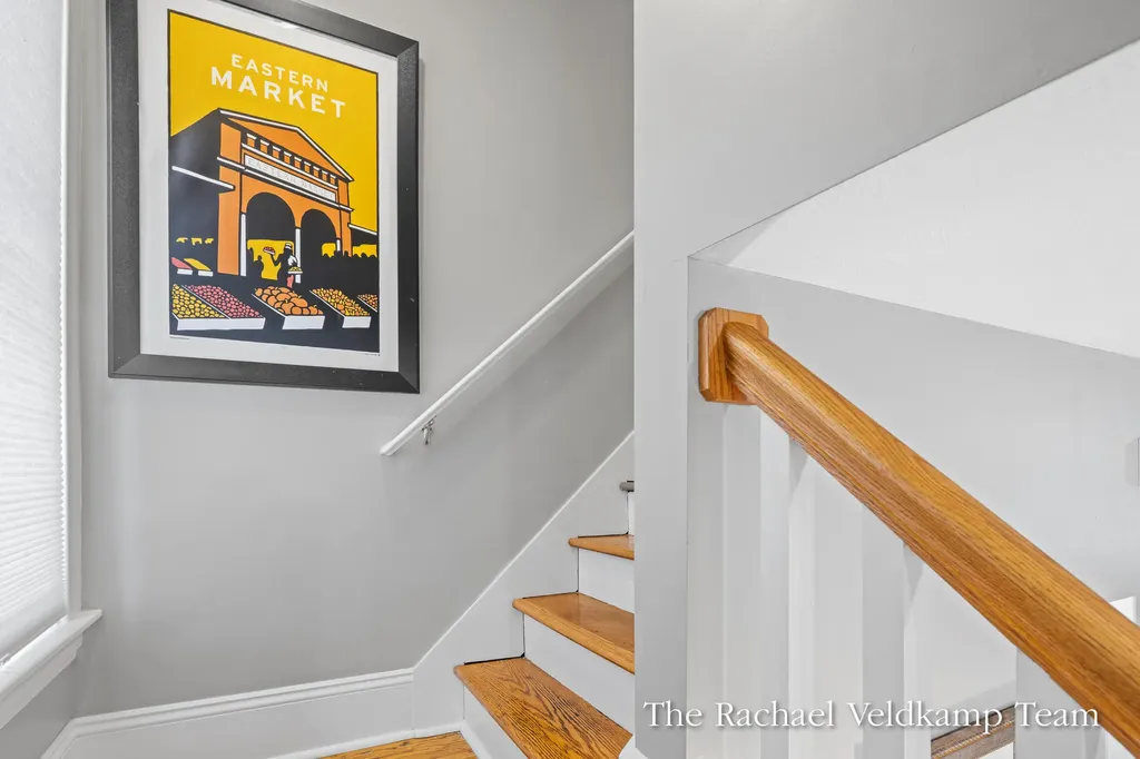 348 Gladstone Drive SE East Grand Rapids City MI 49506