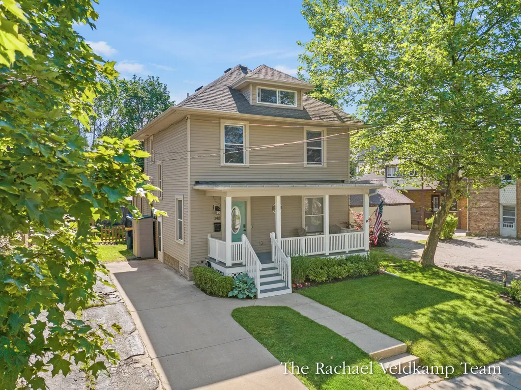 348 Gladstone Drive SE East Grand Rapids City MI 49506
