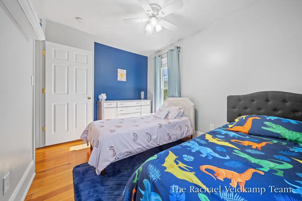348 Gladstone Drive SE East Grand Rapids City MI 49506