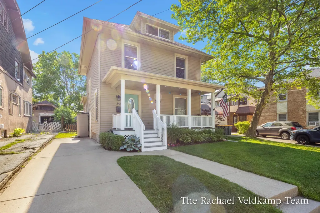 348 Gladstone Drive SE East Grand Rapids City MI 49506
