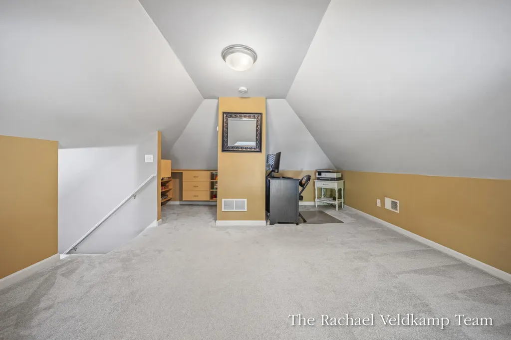 348 Gladstone Drive SE East Grand Rapids City MI 49506