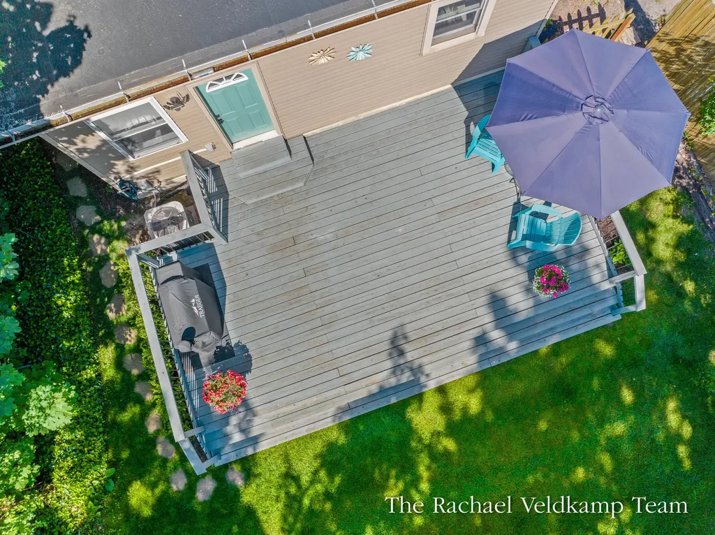 348 Gladstone Drive SE East Grand Rapids City MI 49506
