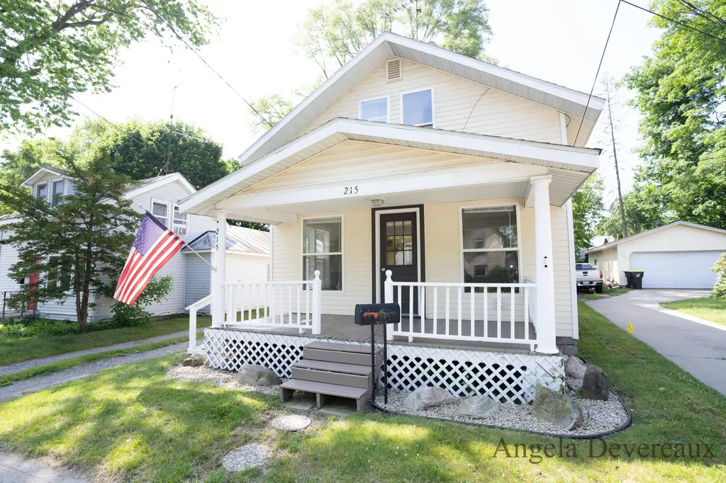 215 W Montcalm Street Greenville City MI 48838