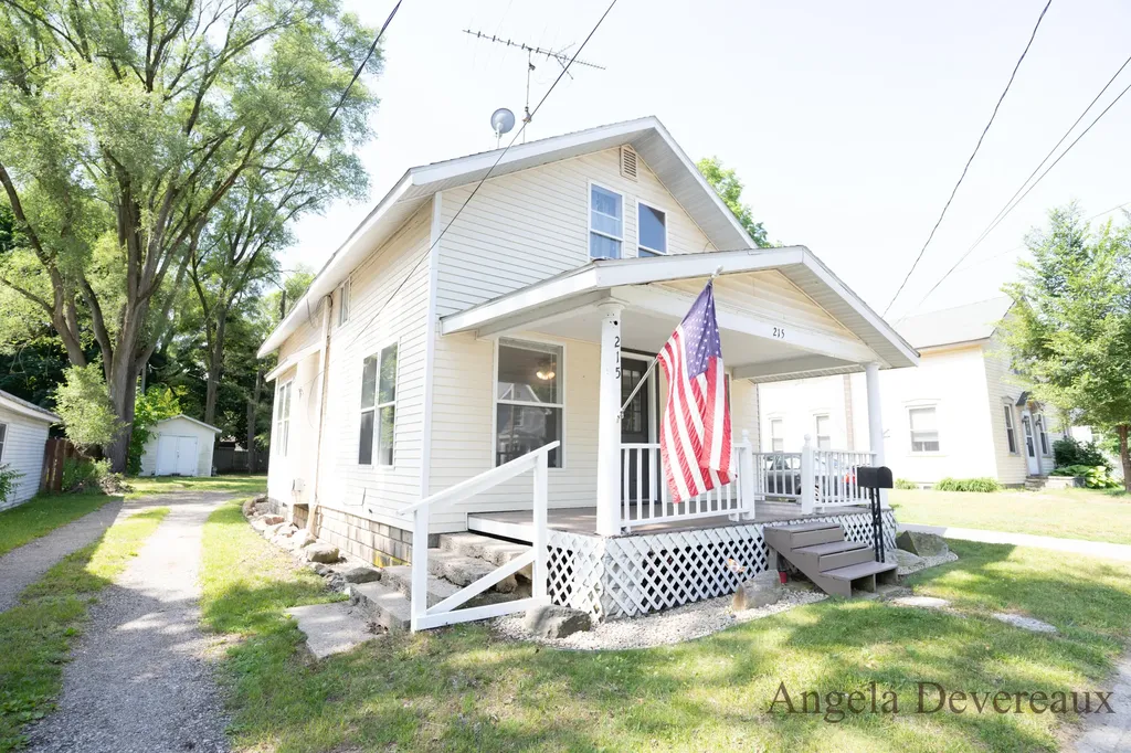215 W Montcalm Street Greenville City MI 48838