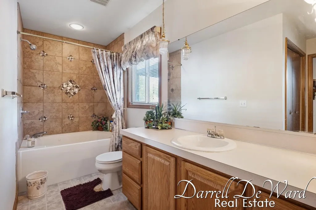 440 Sunbrook Street SE Gaines Charter Township MI 49508