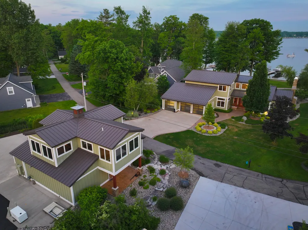 3381 Northshore Drive Pierson Township MI 49339