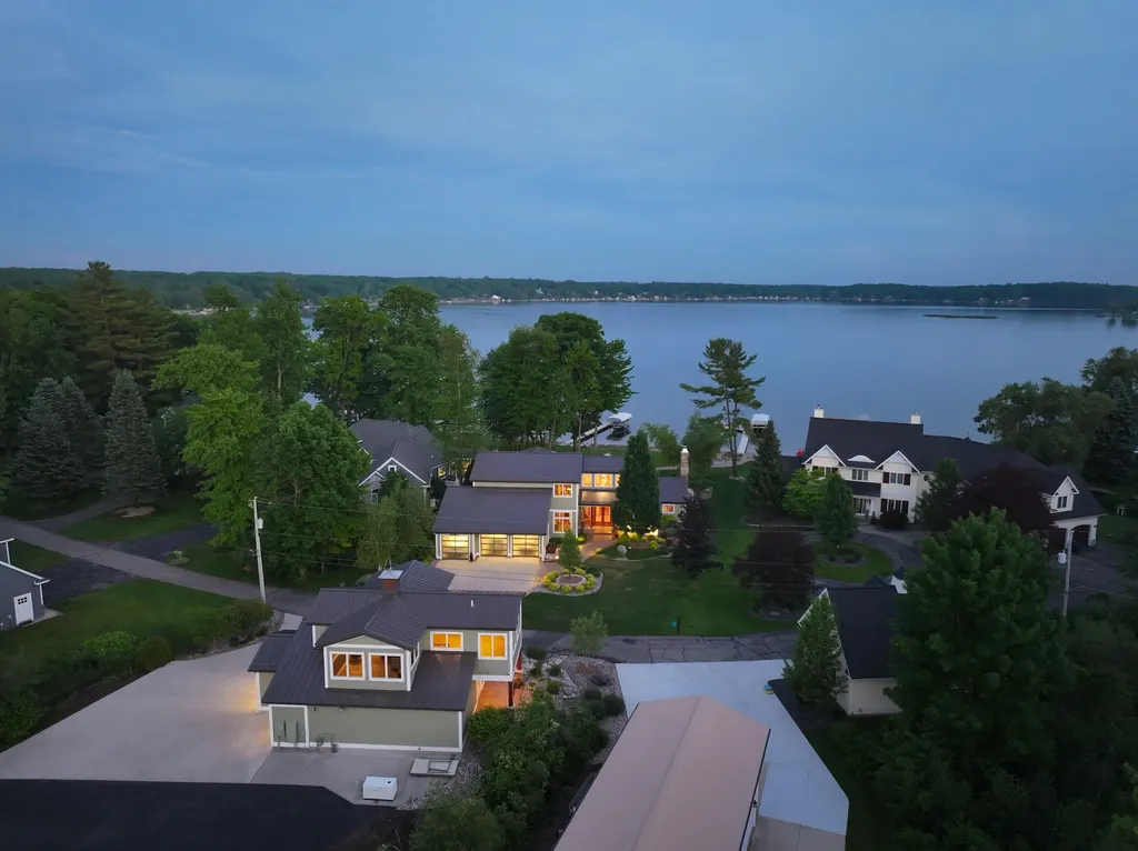 3381 Northshore Drive Pierson Township MI 49339