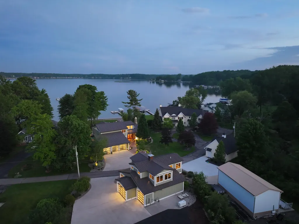 3381 Northshore Drive Pierson Township MI 49339
