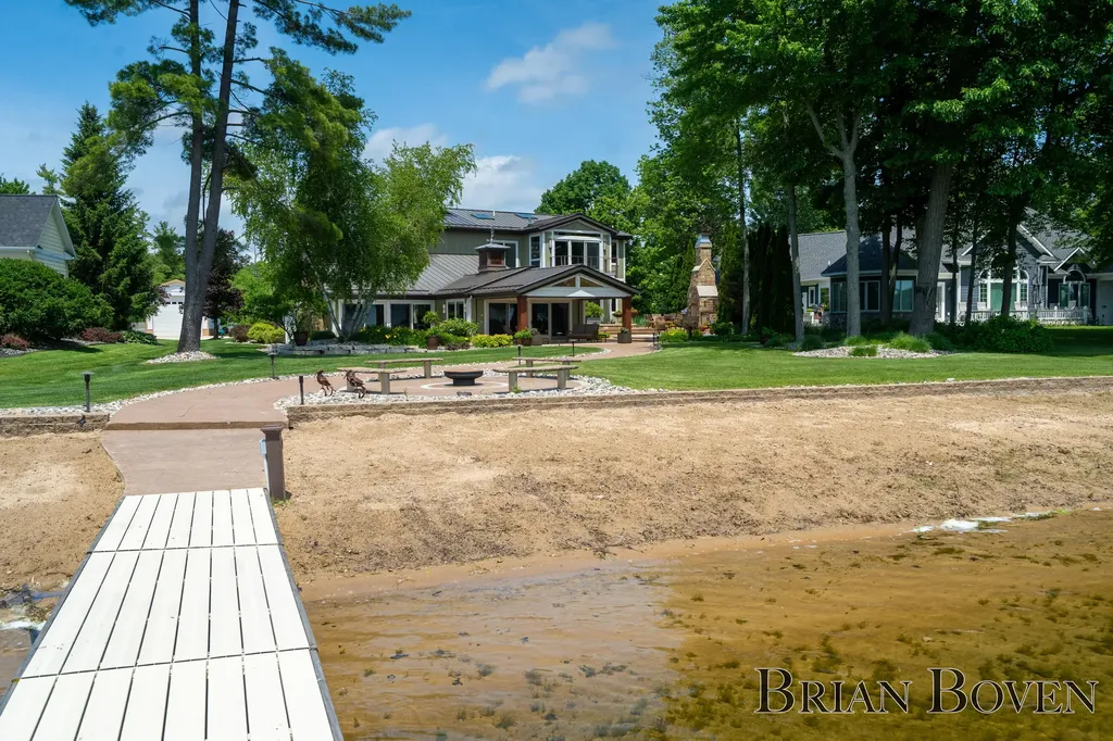 3381 Northshore Drive Pierson Township MI 49339