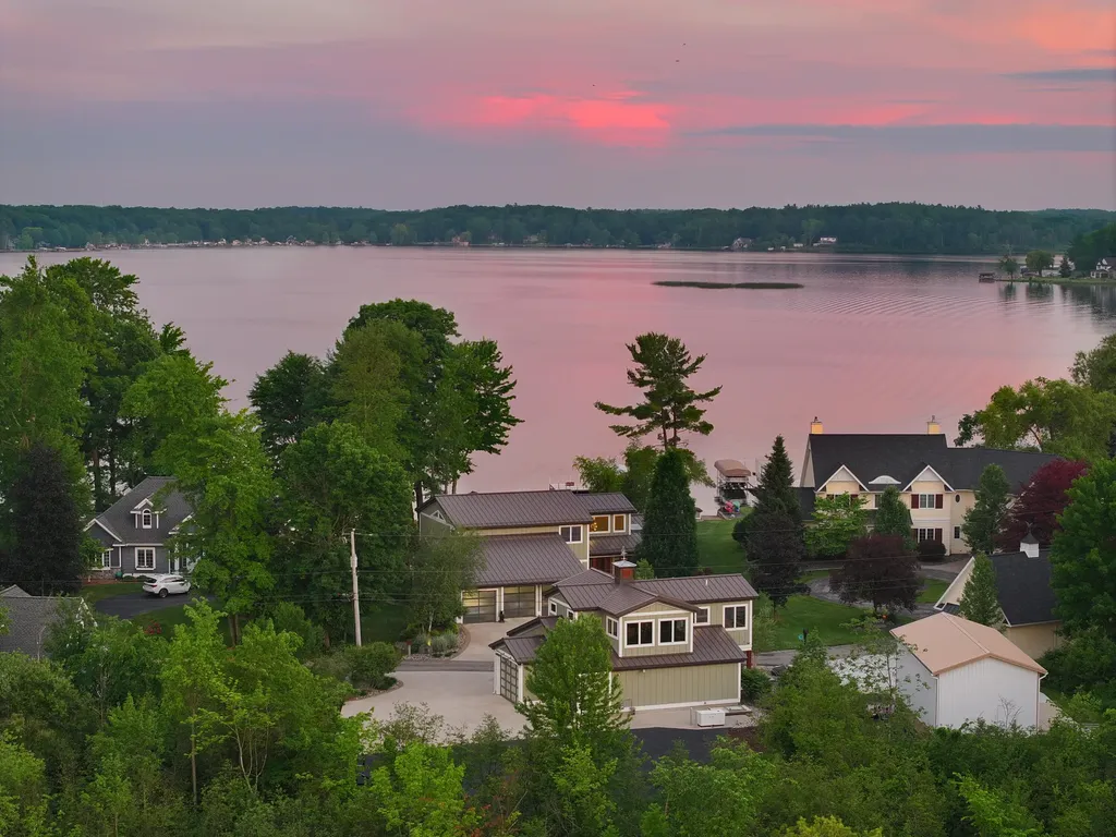 3381 Northshore Drive Pierson Township MI 49339