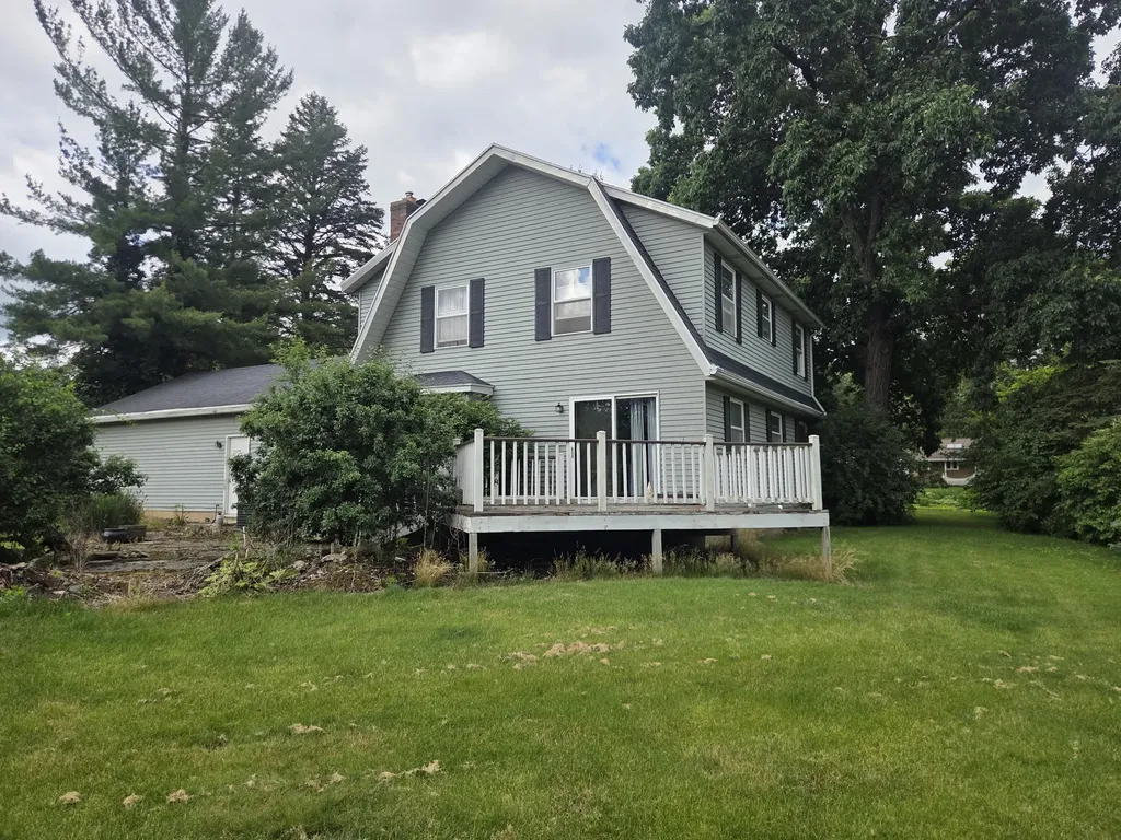 351 Eastmoor Avenue SE Grand Rapids Charter Township MI 49546