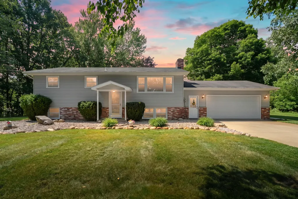 7732 E S Avenue Pavilion Township MI 49088