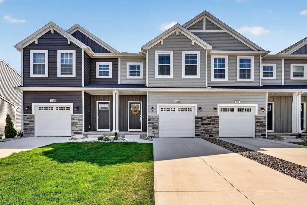 4628 Glen Haven Drive SE Kentwood City MI 49512