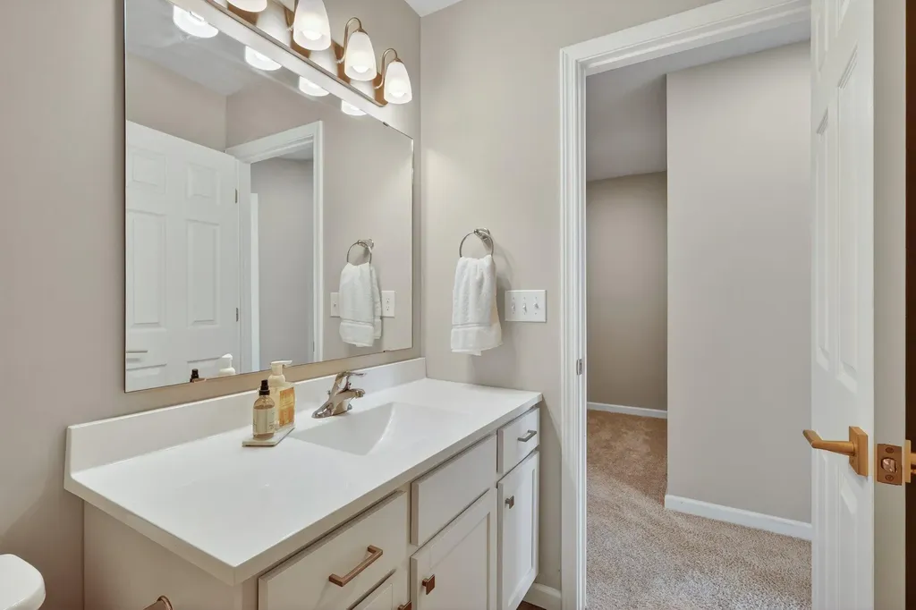 4628 Glen Haven Drive SE Kentwood City MI 49512