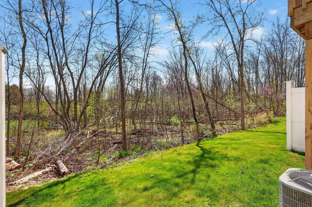 4628 Glen Haven Drive SE Kentwood City MI 49512