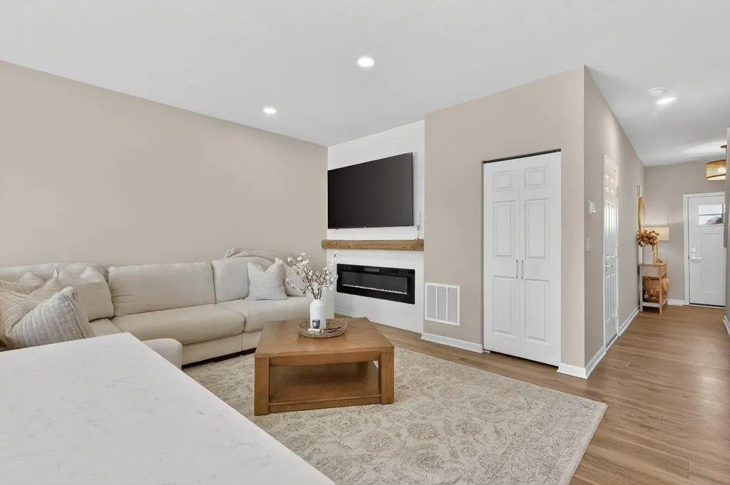 4628 Glen Haven Drive SE Kentwood City MI 49512