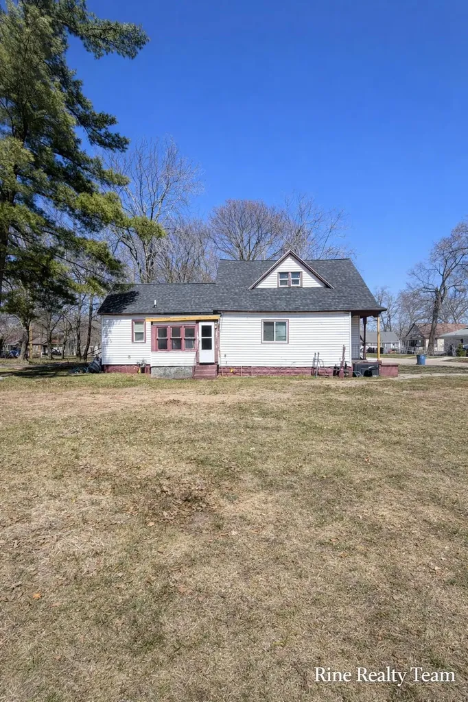 2337 6th Street Muskegon Heights City MI 49444